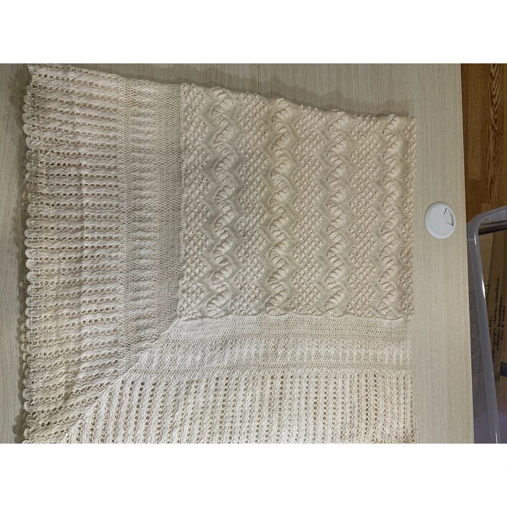 Vintage Handmade Lace & Popcorn Crochet Pale Pink & Champagne 43